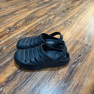 Men's Black Slip-On Foam Cog Loafers Cushioned Comfort Water Shoes Croc Style